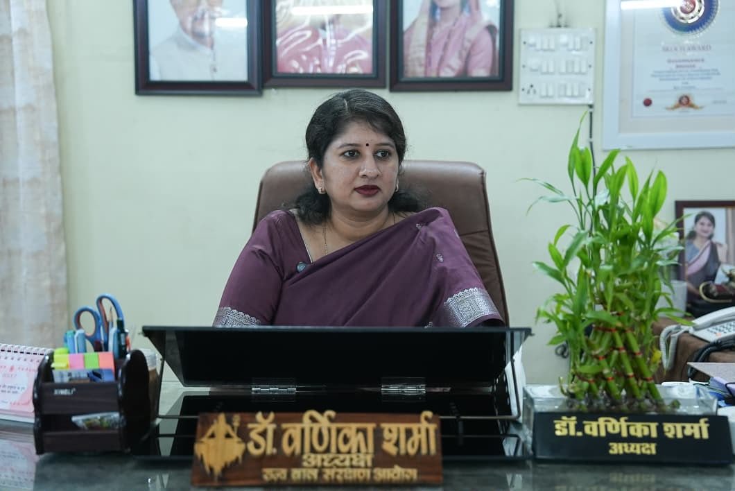 आयोग के हस्तक्षेप से दो वर्षों से शिक्षा से वंचित बालिकाओं को मिला न्याय शिक्षा का अधिकार सर्वोपरि:- डॉ वर्णिका शर्मा