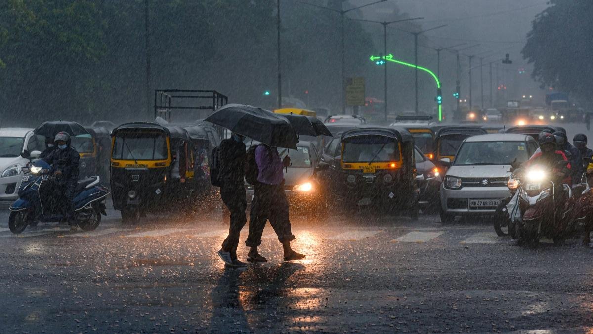 छत्तीसगढ़ में भारी बारिश का अलर्ट, मौसम विभाग ने लोगों को किया सतर्क